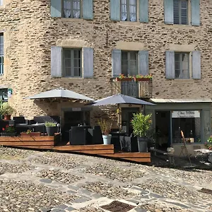 Couette-café Chez Tifille, Estaing (Aveyron)